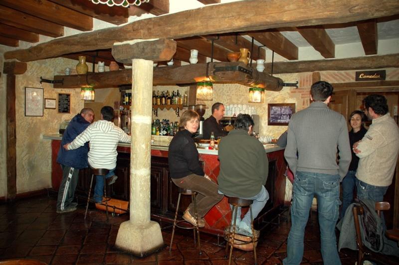 Gasthaus La Casa Vieja Turégano Exterior foto